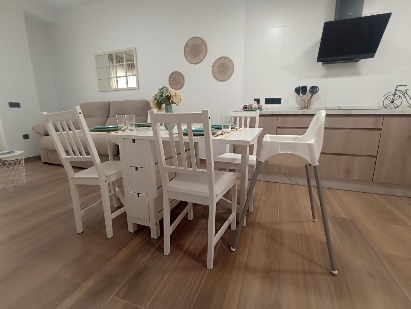Apartamento Nuevo Centrico Con Aparcamiento Privado Incluido الكالا ذي غواذَيْرا المظهر الخارجي الصورة