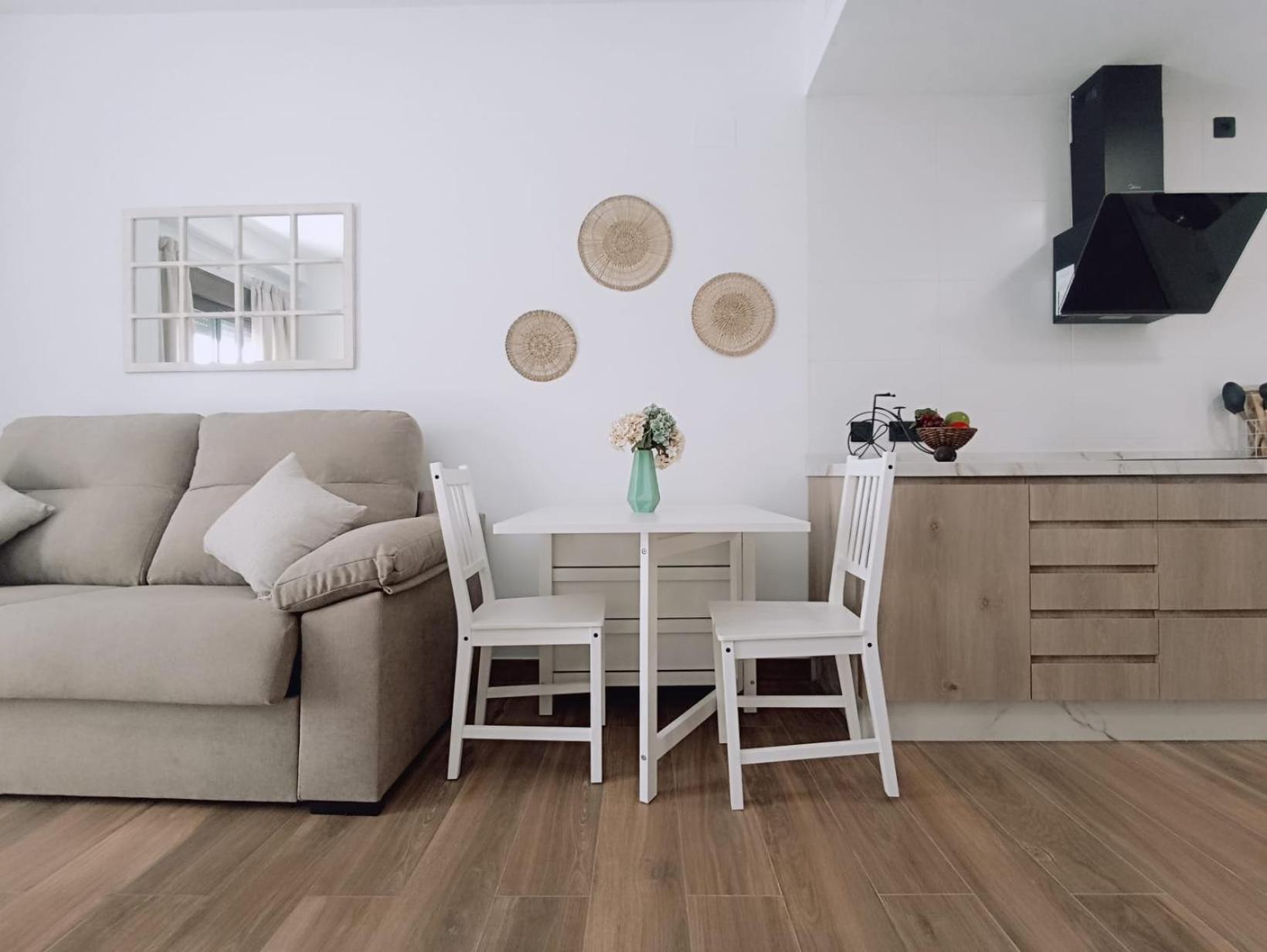 Apartamento Nuevo Centrico Con Aparcamiento Privado Incluido الكالا ذي غواذَيْرا المظهر الخارجي الصورة
